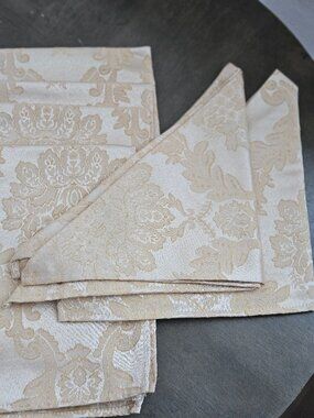 Lenox Venetian Damask - Set of 6 Napkins